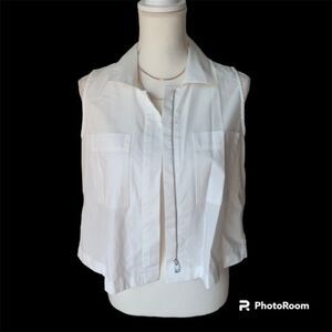 Epoque Evolution sleeevless collared staple shirt